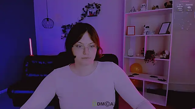 nikole kitt online show from April 2026 06:57:01 PM