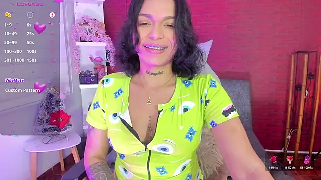 Snapshot of samantha_simur chatting on December 2024 02:32:02 AM samantha simur online show from December 2024 02:32:02 AM