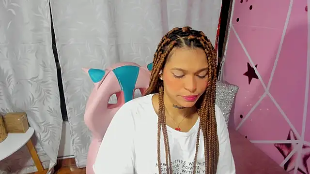 Snapshot of samantha_simur chatting on February 2025 08:17:01 AM samantha simur online show from February 2025 08:17:01 AM