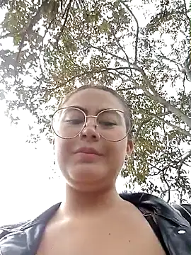 lara moon25 online show from October 2025 07:12:01 PM