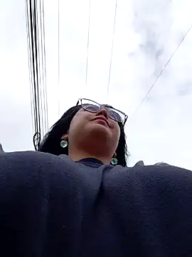 lara moon25 online show from November 2025 07:49:02 PM