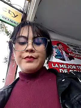 lara moon25 online show from November 2025 07:06:01 PM