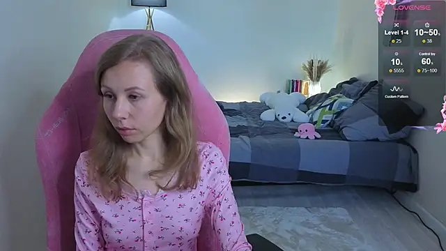 Lill Mary online show from October 2025 03:34:02 AM