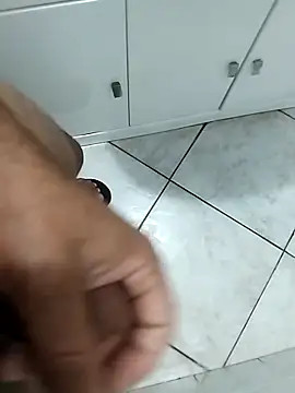 catopper0001 online show from October 2025 05:20:02 AM