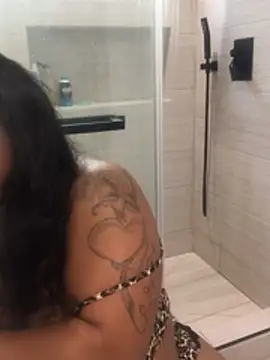 NovaDivine3000 online show from February 2026 12:31:01 AM