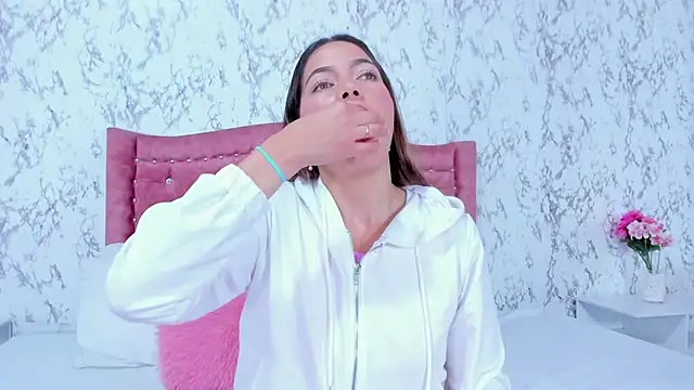 Snapshot of Mia_Malkovaa_ chatting on September 2025 04:23:02 PM Mia Malkovaa online show from September 2025 04:23:02 PM