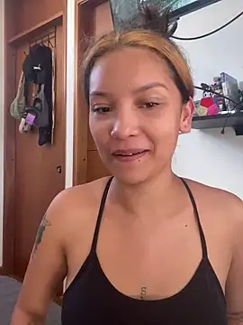 Snapshot of baby_lizy chatting on December 2024 07:18:02 PM baby lizy online show from December 2024 07:18:02 PM