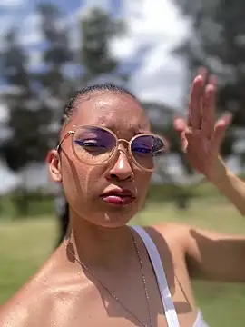 baby lizy online show from February 2026 05:46:02 PM