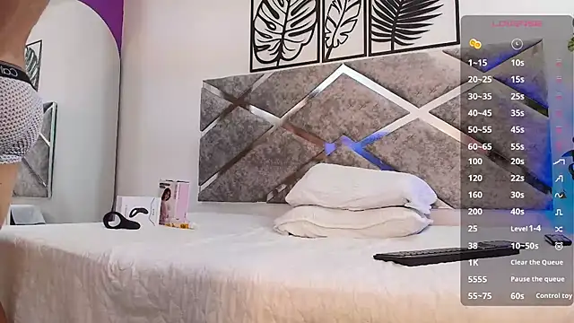 aronvillegas online show from March 2025 05:25:02 PM