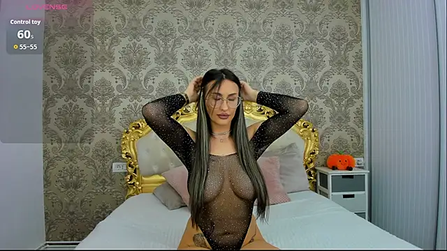 Snapshot of JulieBigAssx chatting on November 2025 04:29:02 PM JulieBigAssx online show from November 2025 04:29:02 PM