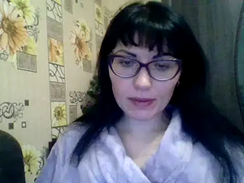 CharmingCat321 online show from December 2024 01:03:01 PM