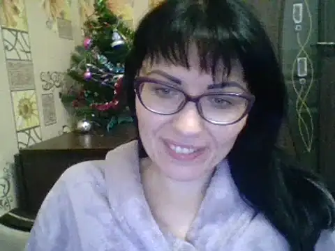 CharmingCat321 online show from December 2024 04:07:02 PM