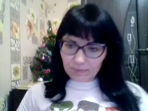 CharmingCat321 online show from December 2024 11:56:01 PM