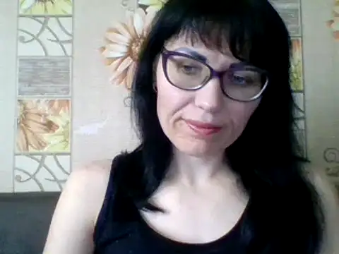 CharmingCat321 online show from December 2024 12:38:01 PM