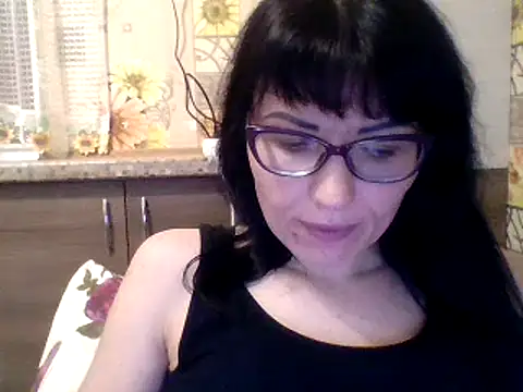CharmingCat321 online show from December 2024 08:25:02 PM