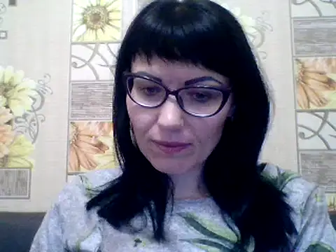 CharmingCat321 online show from December 2024 07:42:02 PM