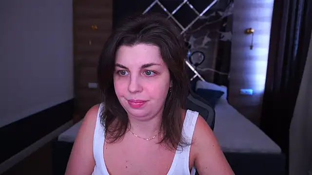 MirandaWong online show from September 2025 05:23:01 AM