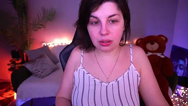 MirandaWong online show from April 2026 05:01:02 AM