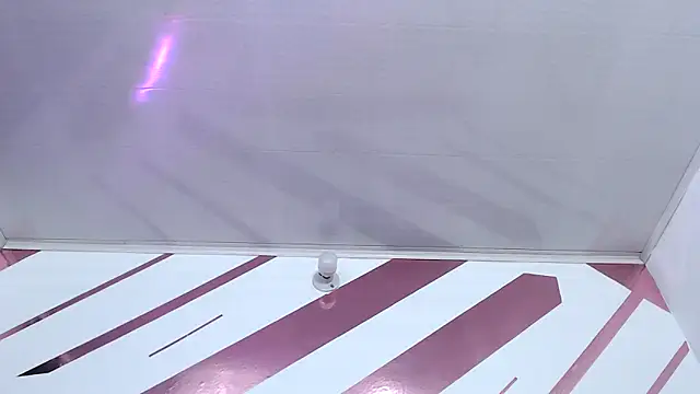 Kitten Hot  online show from October 2025 07:20:02 AM