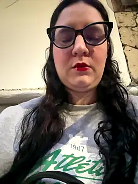 Soe Lara online show from October 2025 10:38:01 AM