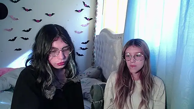 Snapshot of BRIAR_AND_BLAIR chatting on September 2025 08:20:02 PM BRIAR AND BLAIR online show from September 2025 08:20:02 PM