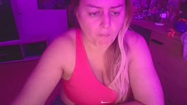 Meliss Official9 online show from December 2025 08:49:02 PM