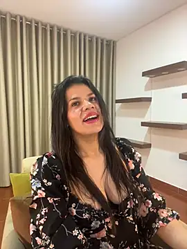 Alice Biel online show from January 2025 02:32:02 AM