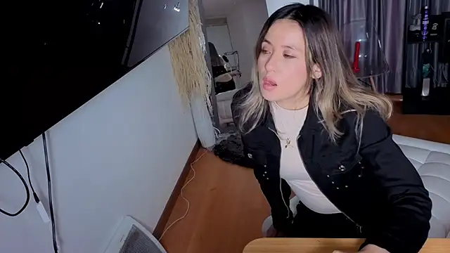 sexfire lalita online show from March 2026 08:32:01 PM