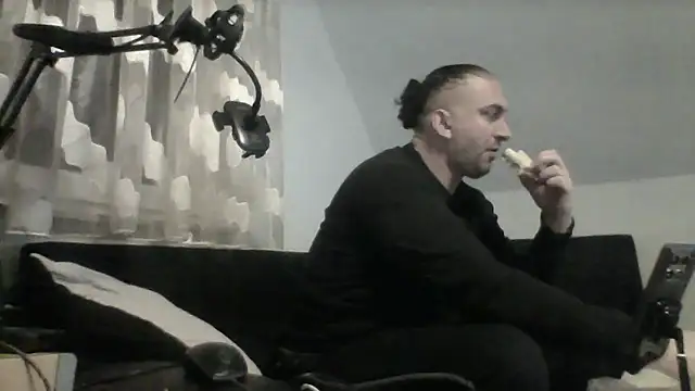 Snapshot of NewyorkDimi chatting on November 2025 03:56:01 AM NewyorkDimi online show from November 2025 03:56:01 AM