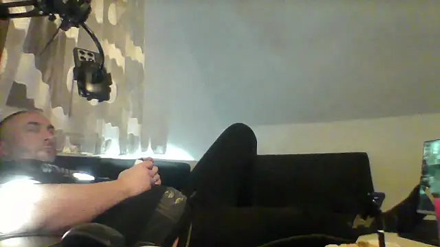 Snapshot of NewyorkDimi chatting on November 2025 11:48:01 PM NewyorkDimi online show from November 2025 11:48:01 PM