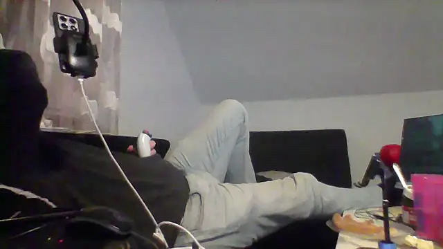 Snapshot of NewyorkDimi chatting on December 2025 01:11:01 AM NewyorkDimi online show from December 2025 01:11:01 AM