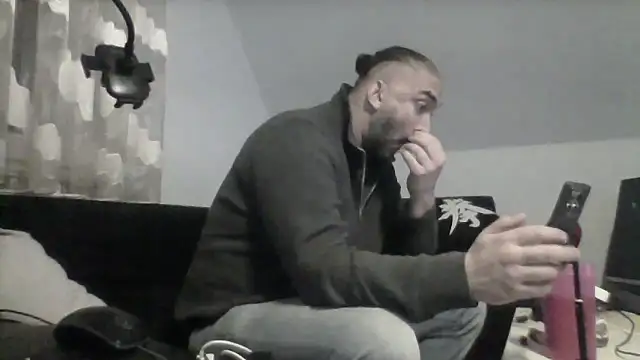 Snapshot of NewyorkDimi chatting on December 2025 01:13:02 AM NewyorkDimi online show from December 2025 01:13:02 AM