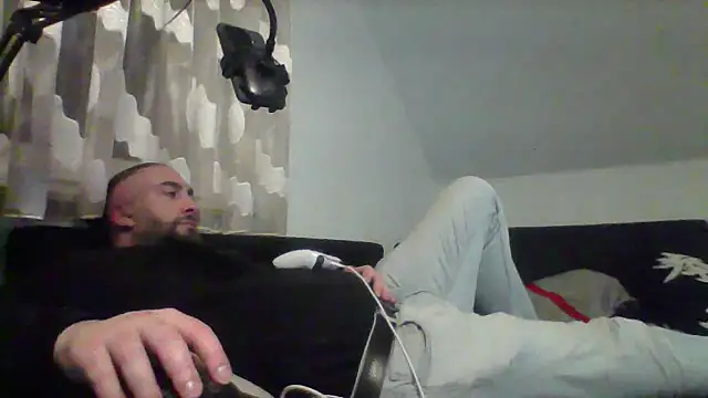 Snapshot of NewyorkDimi chatting on February 2026 04:44:01 AM NewyorkDimi online show from February 2026 04:44:01 AM
