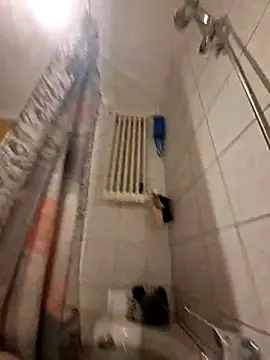 Snapshot of Warumnicht1980 chatting on March 2025 02:01:02 AM Warumnicht1980 online show from March 2025 02:01:02 AM