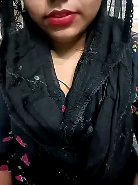 Snapshot of Alia-07 chatting on December 2024 10:18:01 AM Alia-07 online show from December 2024 10:18:01 AM