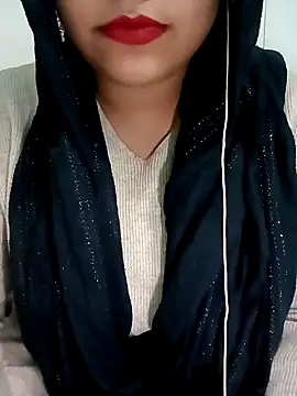 Snapshot of Alia-07 chatting on December 2024 05:33:01 PM Alia-07 online show from December 2024 05:33:01 PM