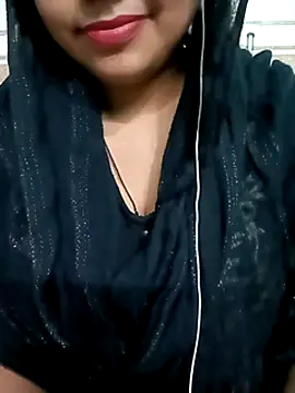Snapshot of Alia-07 chatting on December 2024 08:51:02 AM Alia-07 online show from December 2024 08:51:02 AM