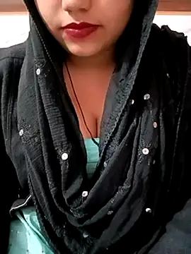 Snapshot of Alia-07 chatting on December 2024 02:38:01 PM Alia-07 online show from December 2024 02:38:01 PM