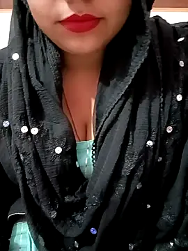 Snapshot of Alia-07 chatting on December 2024 03:20:02 PM Alia-07 online show from December 2024 03:20:02 PM