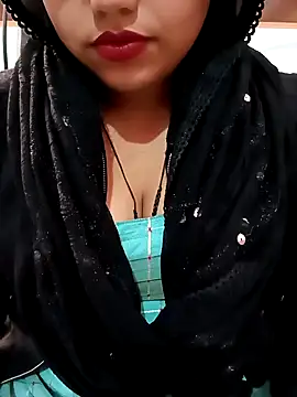 Snapshot of Alia-07 chatting on December 2024 08:38:02 AM Alia-07 online show from December 2024 08:38:02 AM