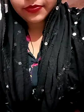 Snapshot of Alia-07 chatting on December 2024 04:40:02 PM Alia-07 online show from December 2024 04:40:02 PM