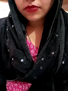 Snapshot of Alia-07 chatting on December 2024 11:43:02 AM Alia-07 online show from December 2024 11:43:02 AM