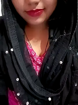 Snapshot of Alia-07 chatting on December 2024 02:48:02 PM Alia-07 online show from December 2024 02:48:02 PM