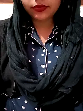 Snapshot of Alia-07 chatting on January 2025 06:14:01 PM Alia-07 online show from January 2025 06:14:01 PM