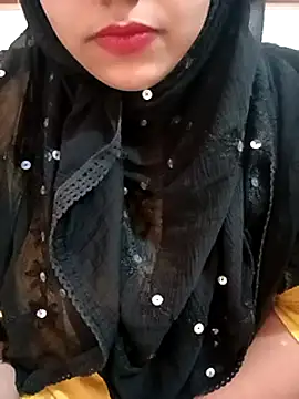 Snapshot of Alia-07 chatting on January 2025 11:32:02 AM Alia-07 online show from January 2025 11:32:02 AM