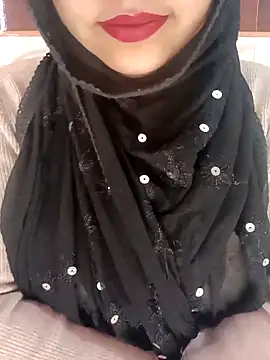 Snapshot of Alia-07 chatting on February 2025 05:19:01 AM Alia-07 online show from February 2025 05:19:01 AM