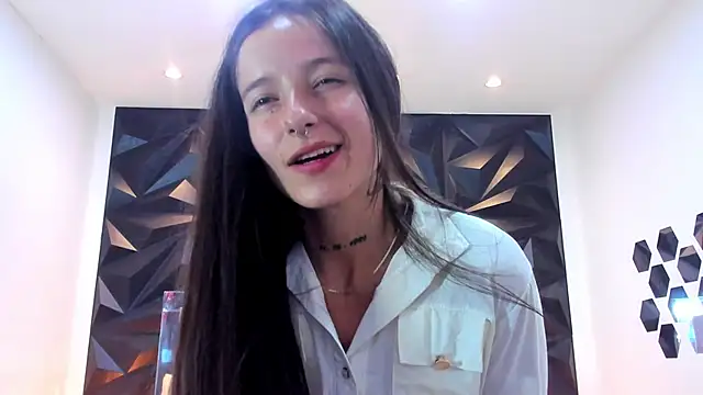 valentinasu1 online show from October 2025 03:10:01 PM