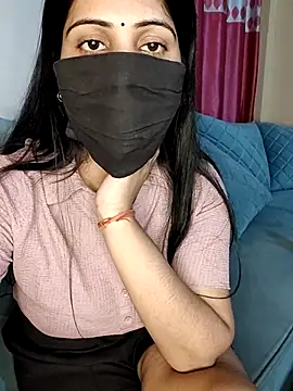 Kritika Hotty online show from March 2025 06:42:02 PM