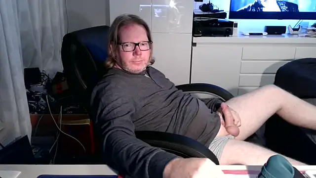 VSteph online show from October 2025 07:49:02 PM