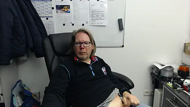 VSteph online show from November 2025 04:19:02 PM